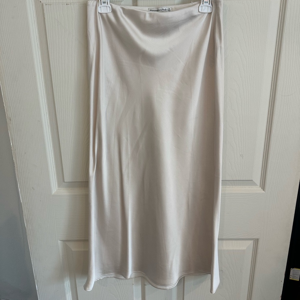 Elegant Cream Satin Skirt
